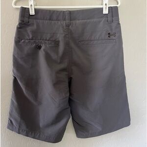 Gray under armor golf shorts